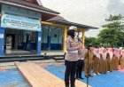 SATLANTAS POLRES KAMPAR GELAR PGTS DAN GREEN POLICING DI SMK KESEHATAN & PARIWISATA – BERI EDUKASI LALU LINTAS, BIBIT TANAMAN, DAN HELM