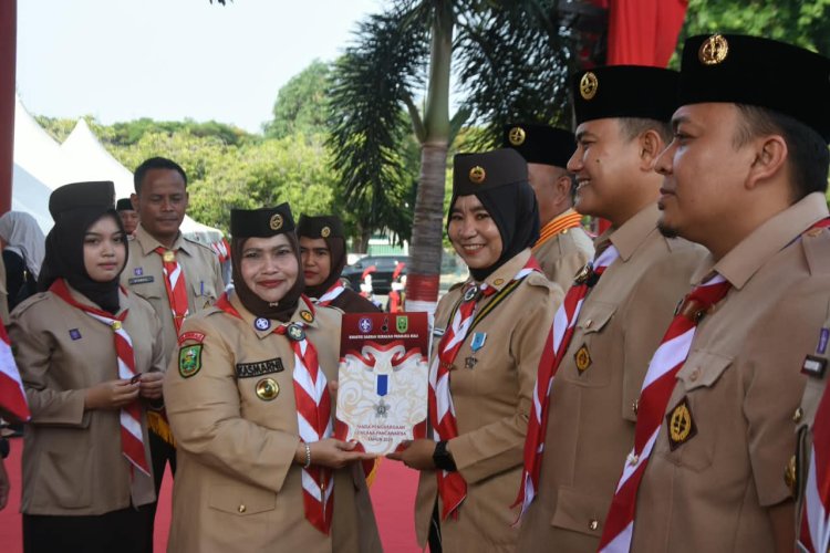 Bupati Bengkalis Hj. Kasmarni Pimpin Upacara Hari Pramuka ke-65 Guna Perkuat Jajaran